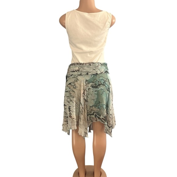 To the Max Handkerchief  Marble Silk Skirt - Picture 6 of 9